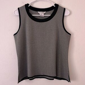 Exclusively Misook Tank Top Size Medium Black and White